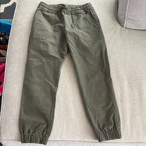 Boys size 7 Olive Green Jogger Pants